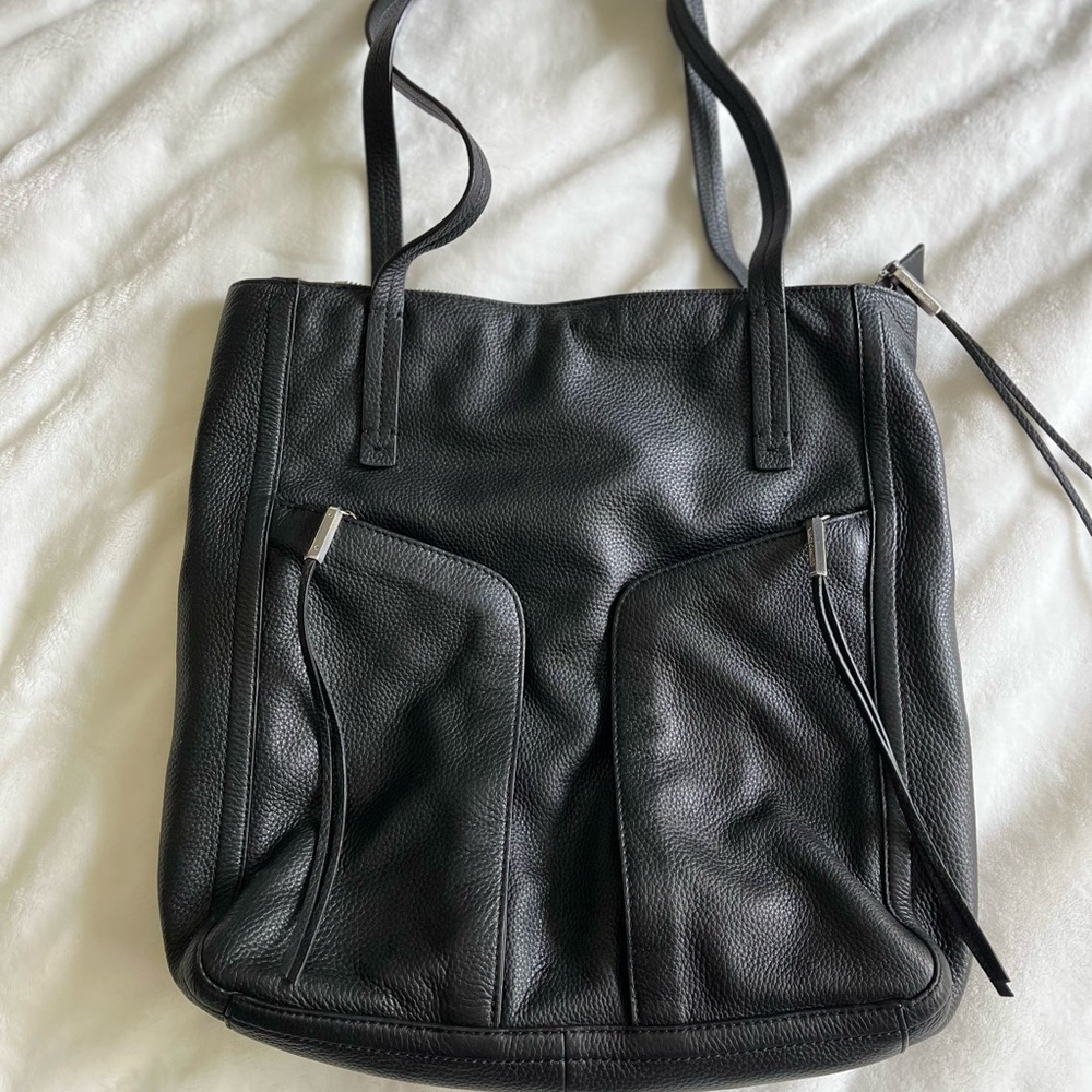 VINCE CAMUTO LARGE TOTE BAG